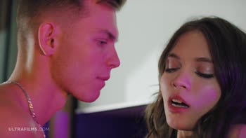 Elizabeth's Kinky Kitchen Affair: A Russian Brunette's Hot Blowjob