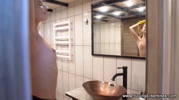 Selena's Shower Surprise: Young Libertines Anal Pleasure