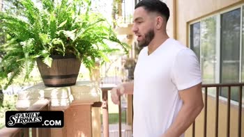Blonde Bombshell's Stepbrother Seduction: Big Boobs, Deepthroat & Cumshot