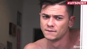Mary Rock's Perfect Body Seduces Roommate Tommy Cabrio