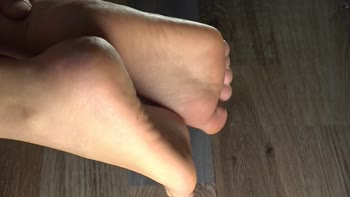 FuckingMyStepsis' Sultry Colombian Feet Cleaned Close Up