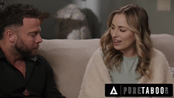 Seth Gamble Seeks Proper Appreciation from Anna Claire Clouds