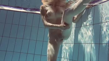 Sima's Sultry Underwater Solo Show