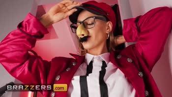 Emma Hix, Lily Lou, Chloe Surreal Unleash Passionate Lesbic Frenzy