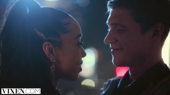VIXEN Stunning Alexis has passionate first date with Oliver