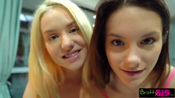 Stepsis Needs To Know Who Gives The Better Blowjob - S28:E1