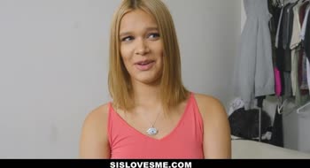 Kendall Kross Teaches Step-Sis Cheerleading Lessons in POV