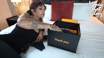 My BF Doesnt Know - My BF Doesn't Know I Won a Pornhub Award in Bed