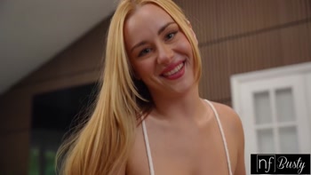 Zoey Uso's Sizzling Seduction: A Deep Clean for Leo Valentino's Cock
