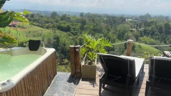 Anna_cherry7 - Anna Cherry7's Colombian Getaway: Hard Fucked in Public